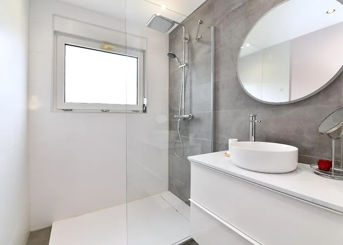 Confort, Lumineux, Proche Centre Apartment *